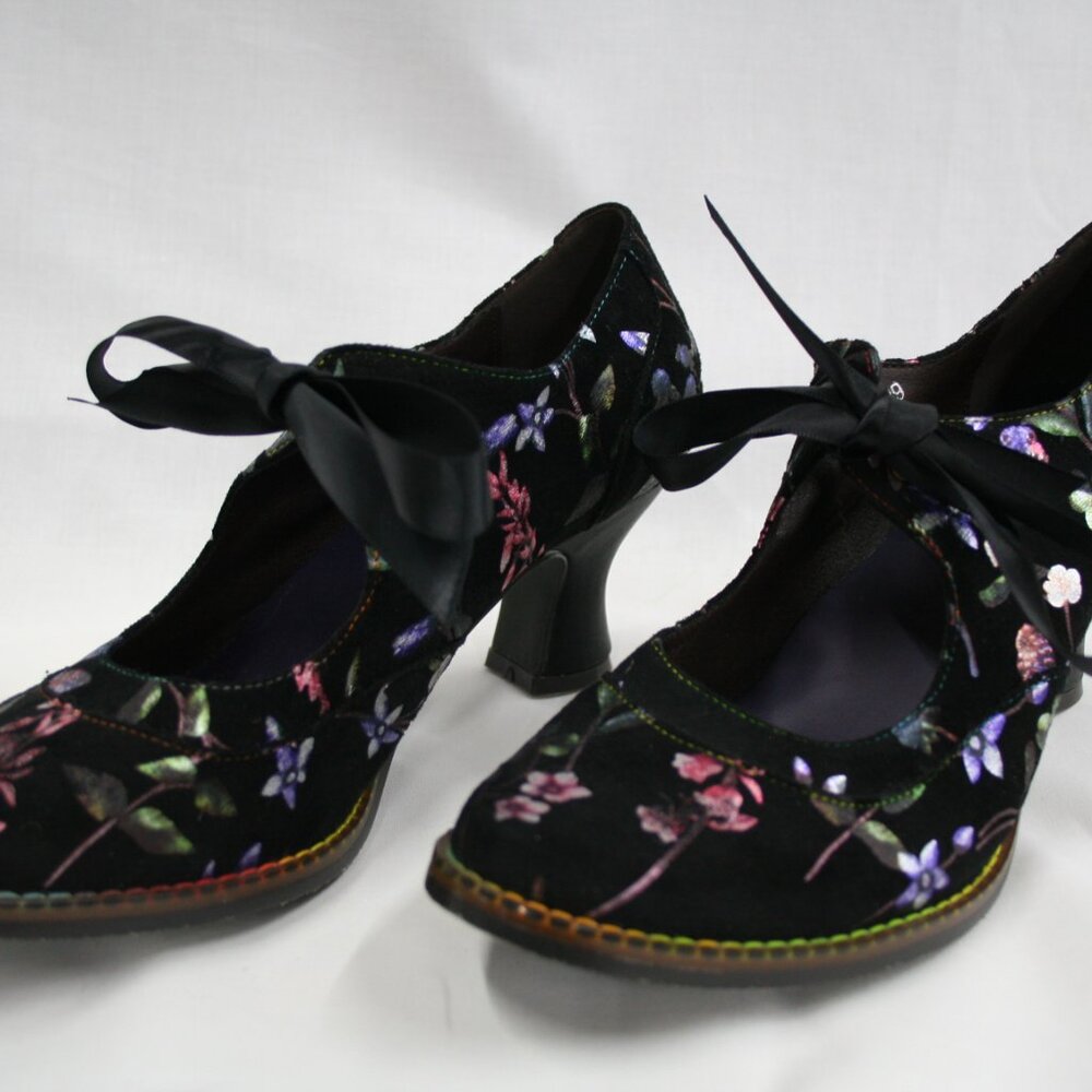 Vintage Chunky Kitten Heel Mary Jane Shoes - Picture 6 of 8